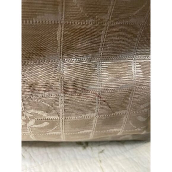 Chanel on the Go: Cream of the Crop – Preloved Travel Line Tote - Picture 11 of 14